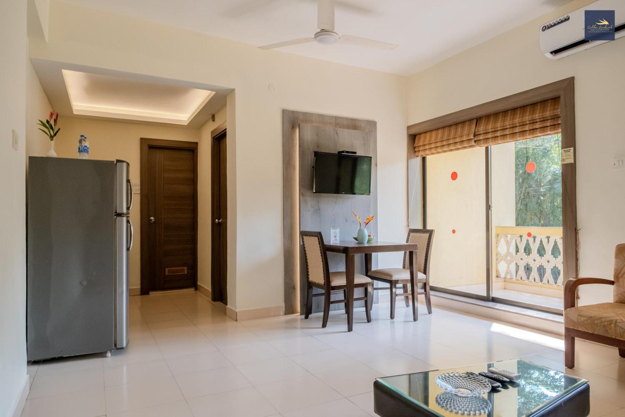 Golden Landmark Green Valley Beach Resort Dona Paula Exteriör bild