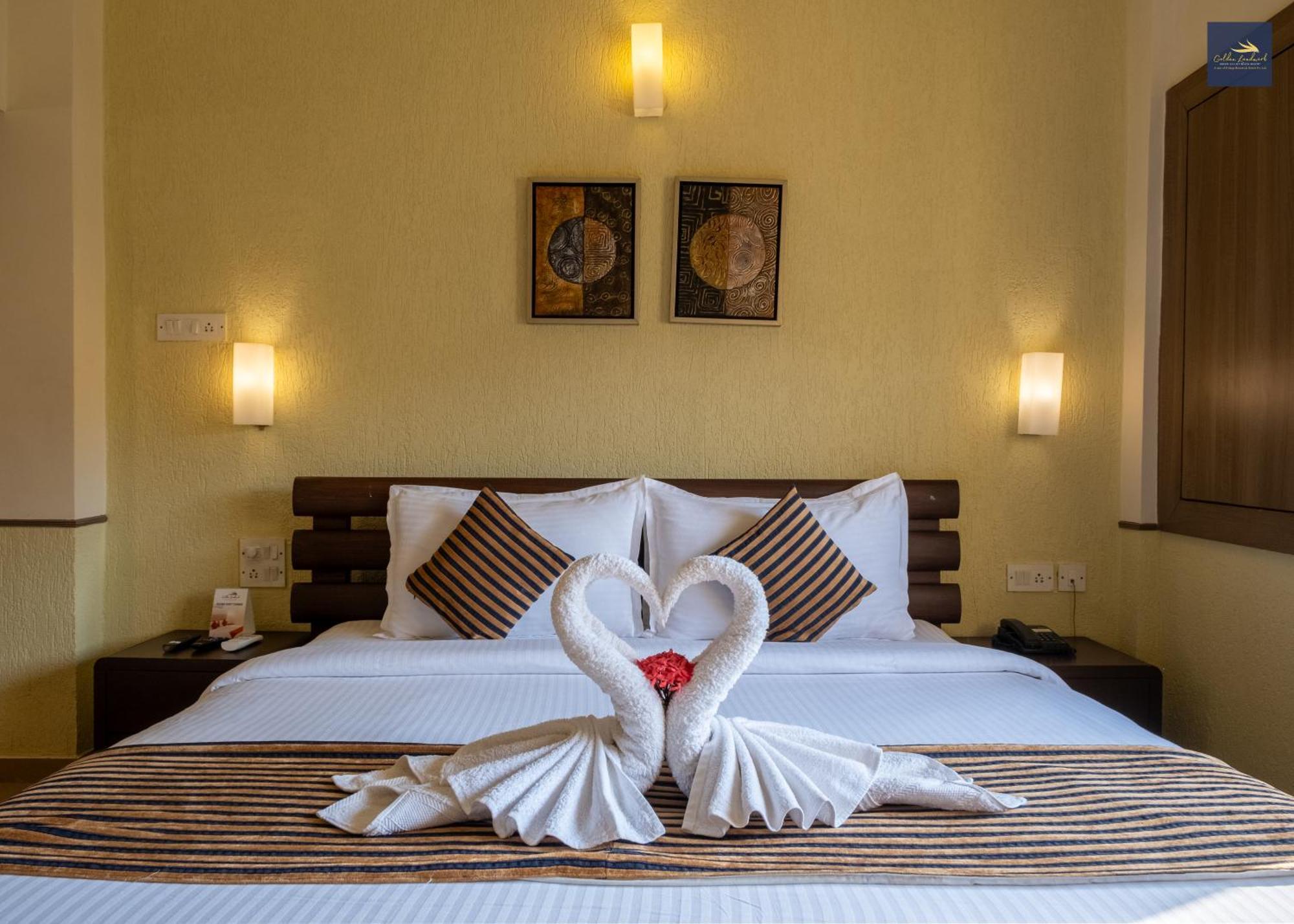 Golden Landmark Green Valley Beach Resort Dona Paula Exteriör bild